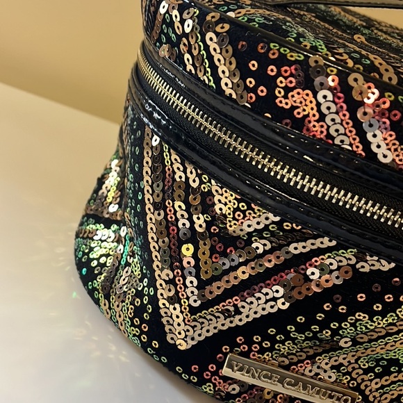 Vince Camuto, multicolor sequin train case style, cosmetics bag, new - Picture 3 of 11